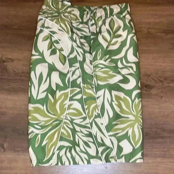 DBX Men’s Medium Swim or Board Trunks - Picture 5 of 9